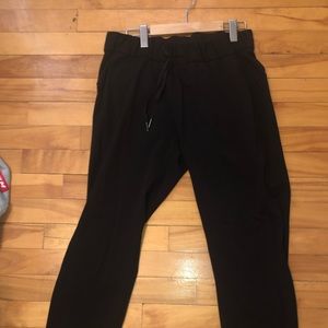 Lululemon black pants size 8